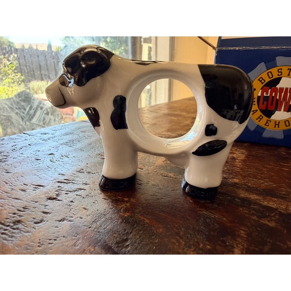 Boston Warehouse Cow Napkin Rings Set of 8 Ceramic Farmcore 1993 4in Black White